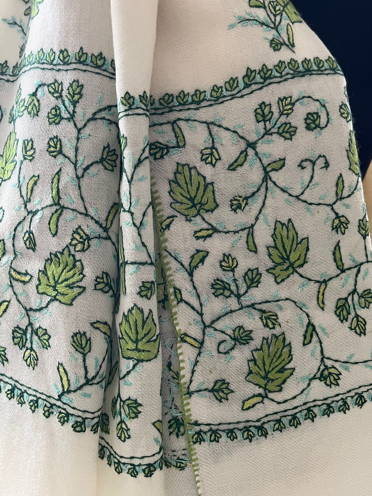 Beautiful Sozni Embroidered Handcrafted Woollen Stoles