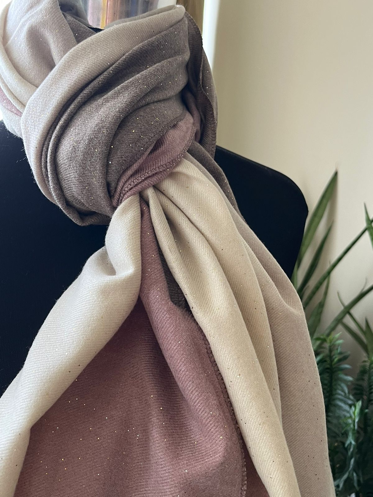 Soft and comfortable woollen shaded stole with shimmer