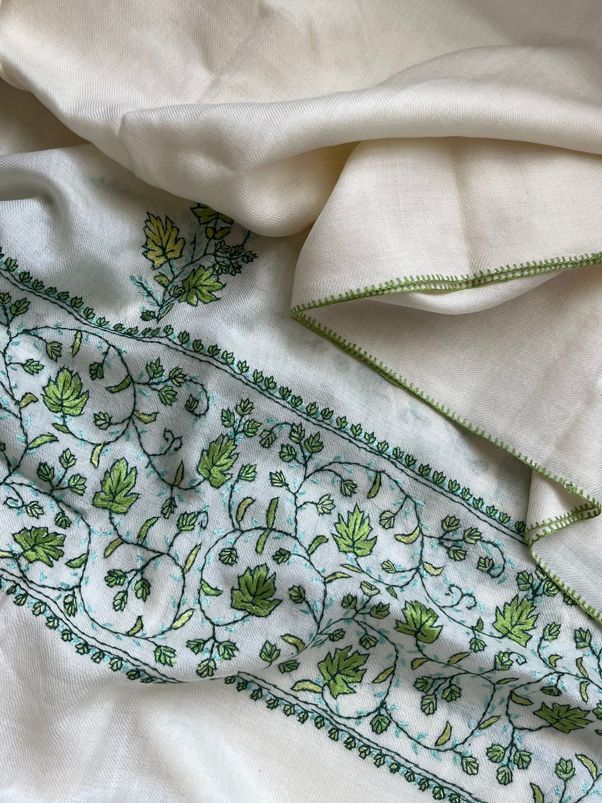 Beautiful Sozni Embroidered Handcrafted Woollen Stoles