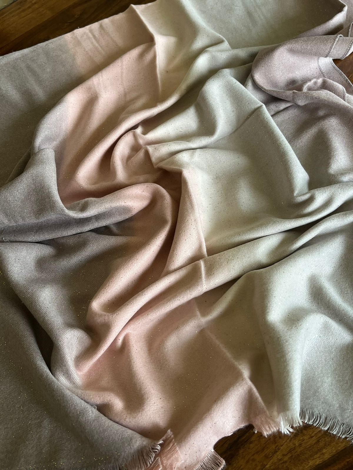 Soft and comfortable woollen shaded stole with shimmer