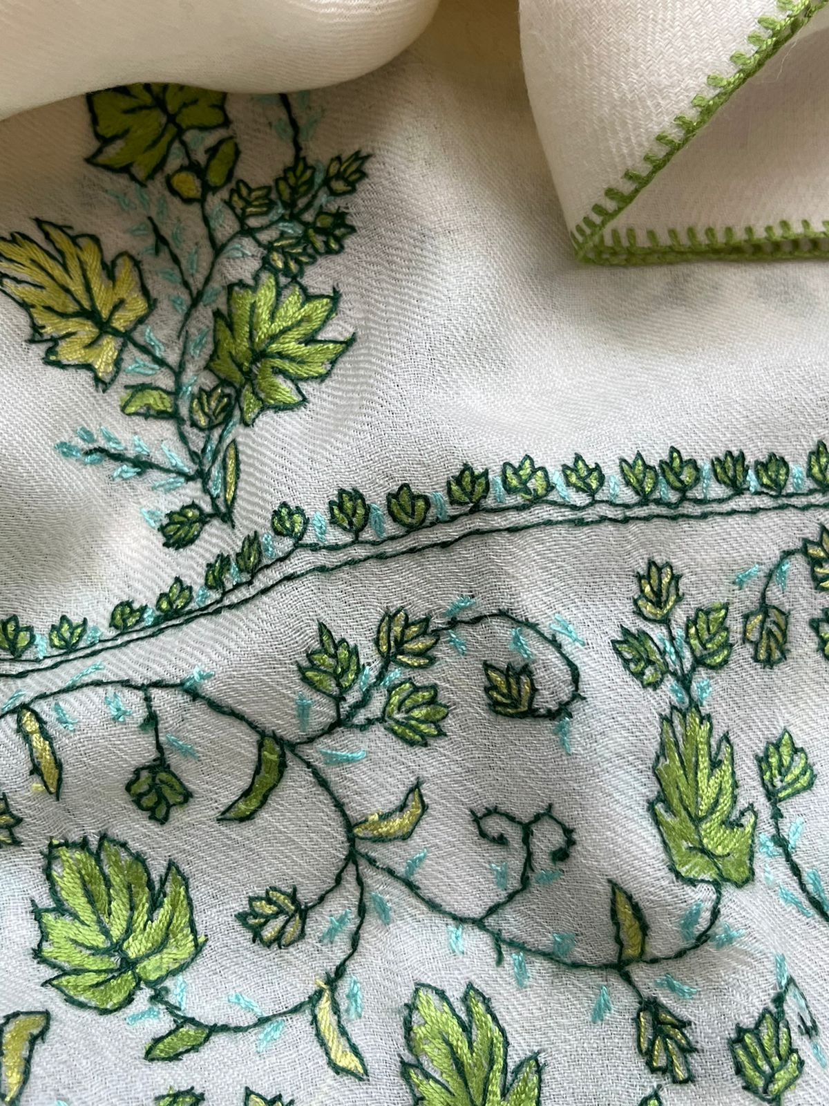 Beautiful Sozni Embroidered Handcrafted Woollen Stoles