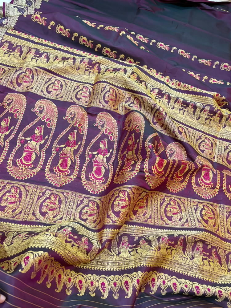 Image of Exquisite Handwoven Pure Silk Baluchari saree - Wine