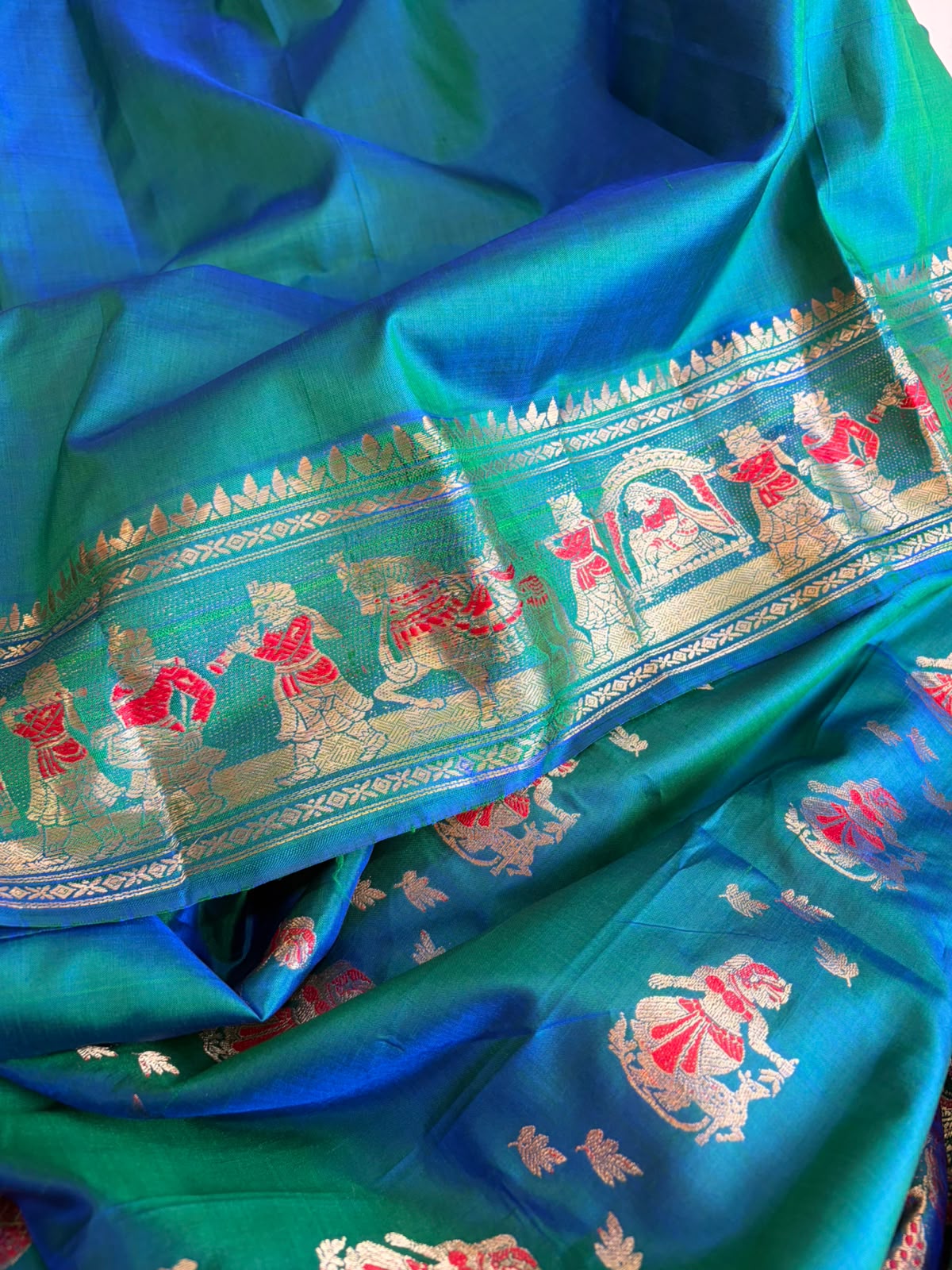 Exquisite Handwoven Pure Silk Swarnachari saree - Jade Green