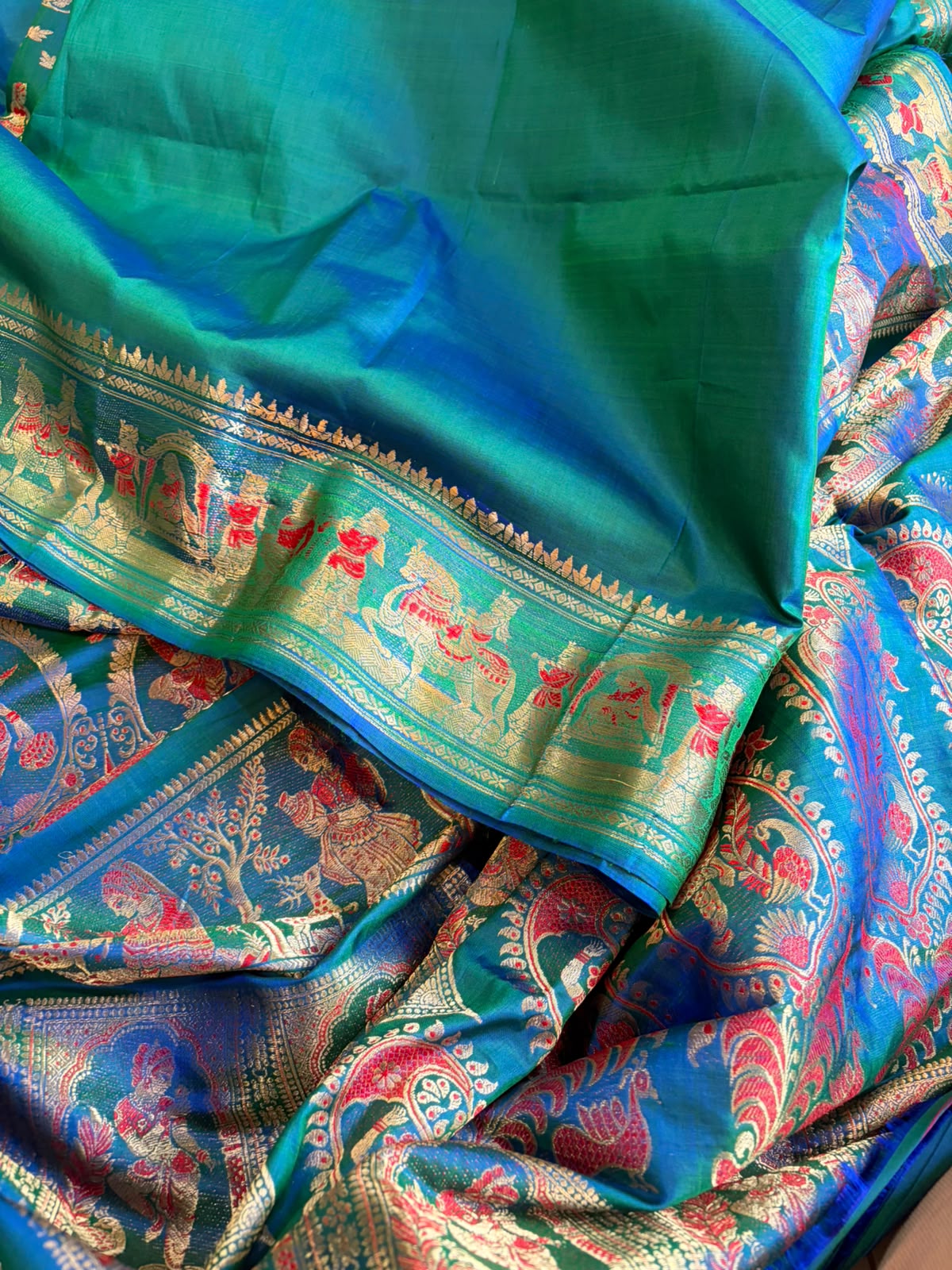 Exquisite Handwoven Pure Silk Swarnachari saree - Jade Green