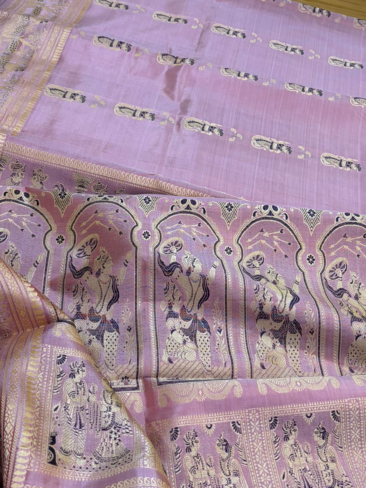Exquisite Handwoven Pure Silk Baluchari Saree Rose Pink