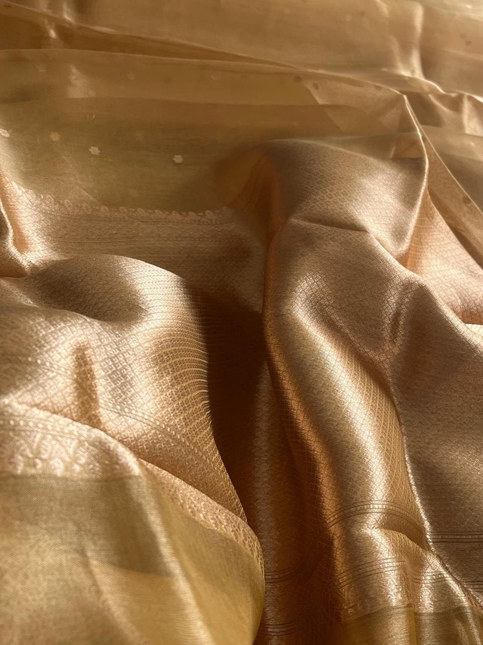 Banarasi Pure Golden Tissue Saree with Handwoven Kadwa Butti