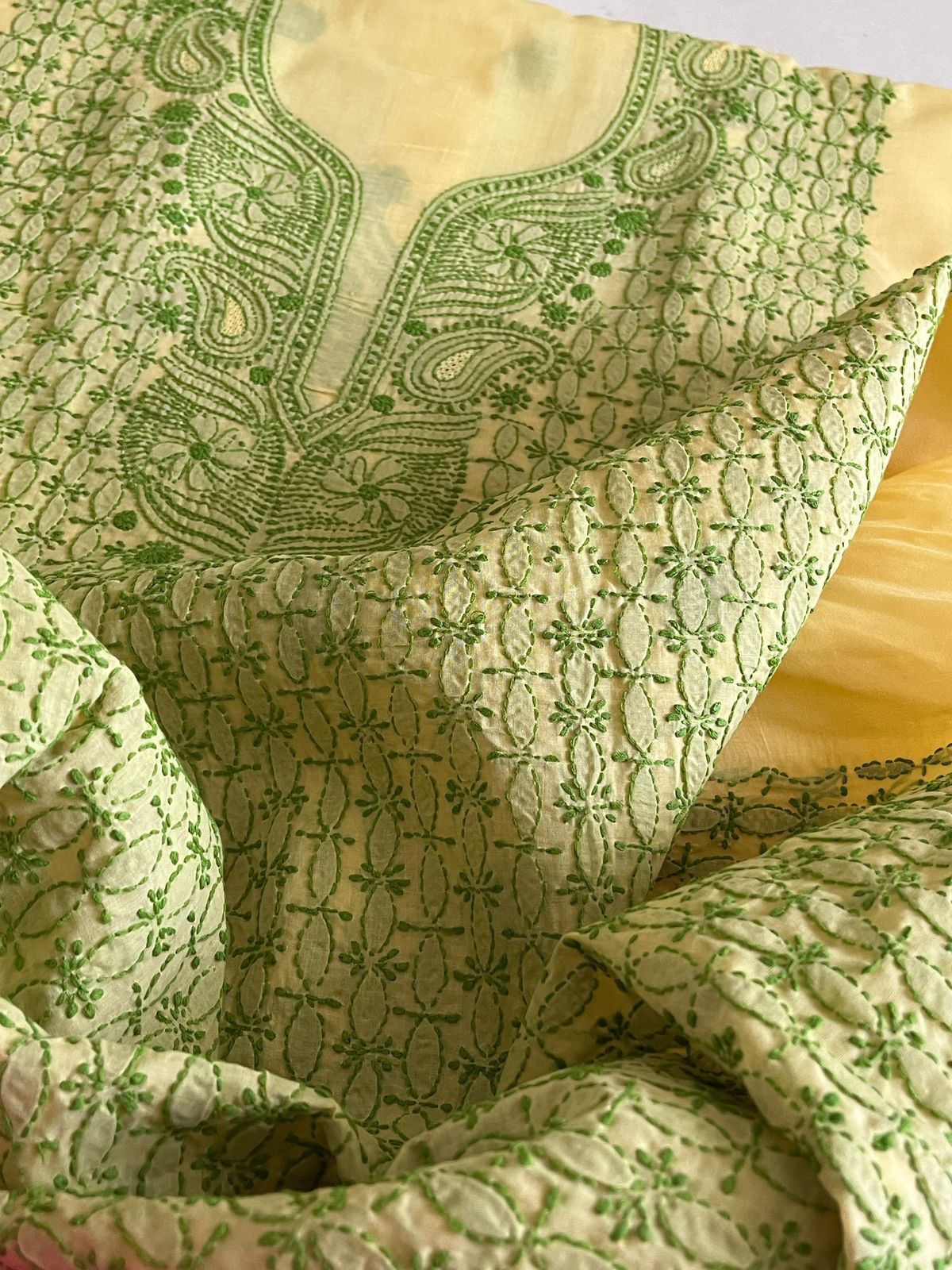 Beautiful cotton Kurta with hand chikankari embroidery