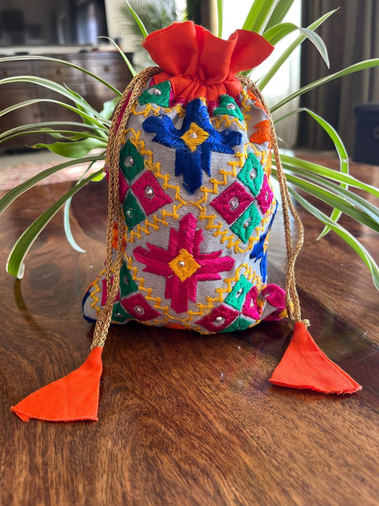 Image of Beautiful hand embroidered cotton Phulkari Potli