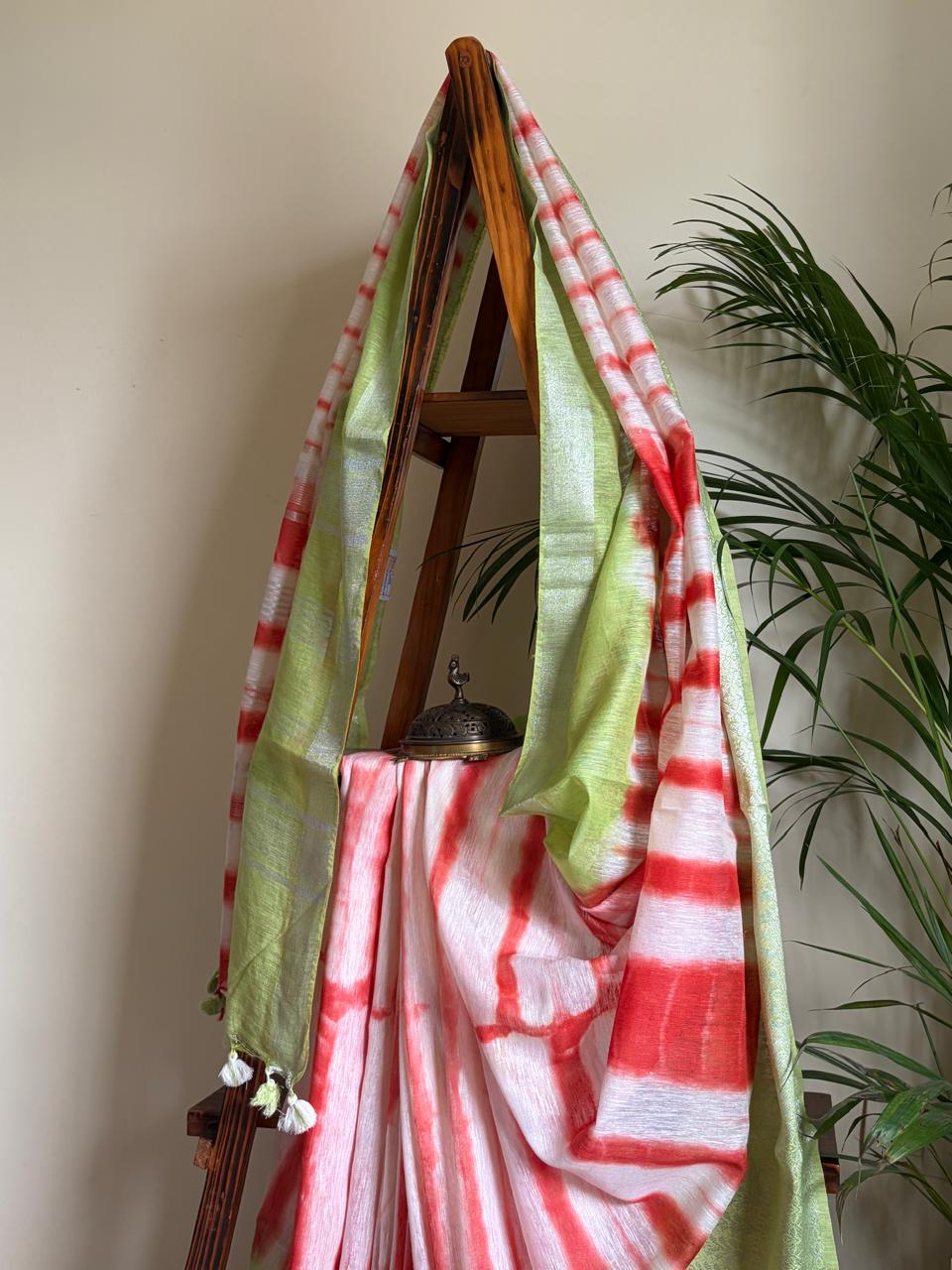 Beautiful handloom festive linen saree with intricate zari border - Red Green and White