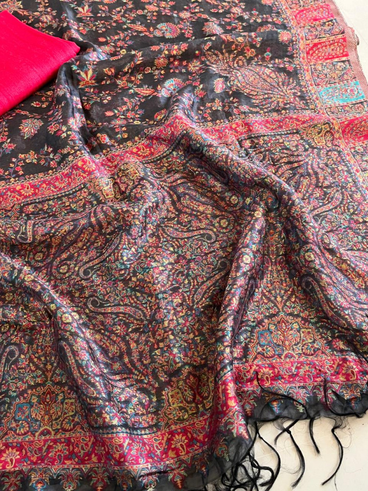 Image of Beautiful Pure Silk Handwoven Kani Weave dupatta sets - With Red Kurta