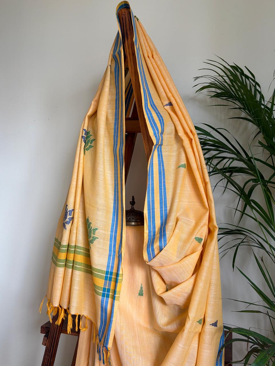100 Pure Cotton Handloom Saree with woven buttis - Peachish Beige