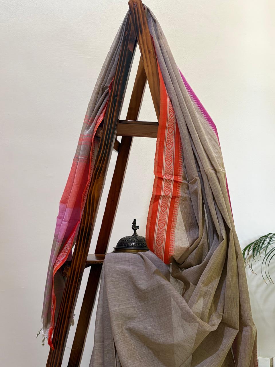 Handwoven Pure Bengal Cotton Saree - Beige