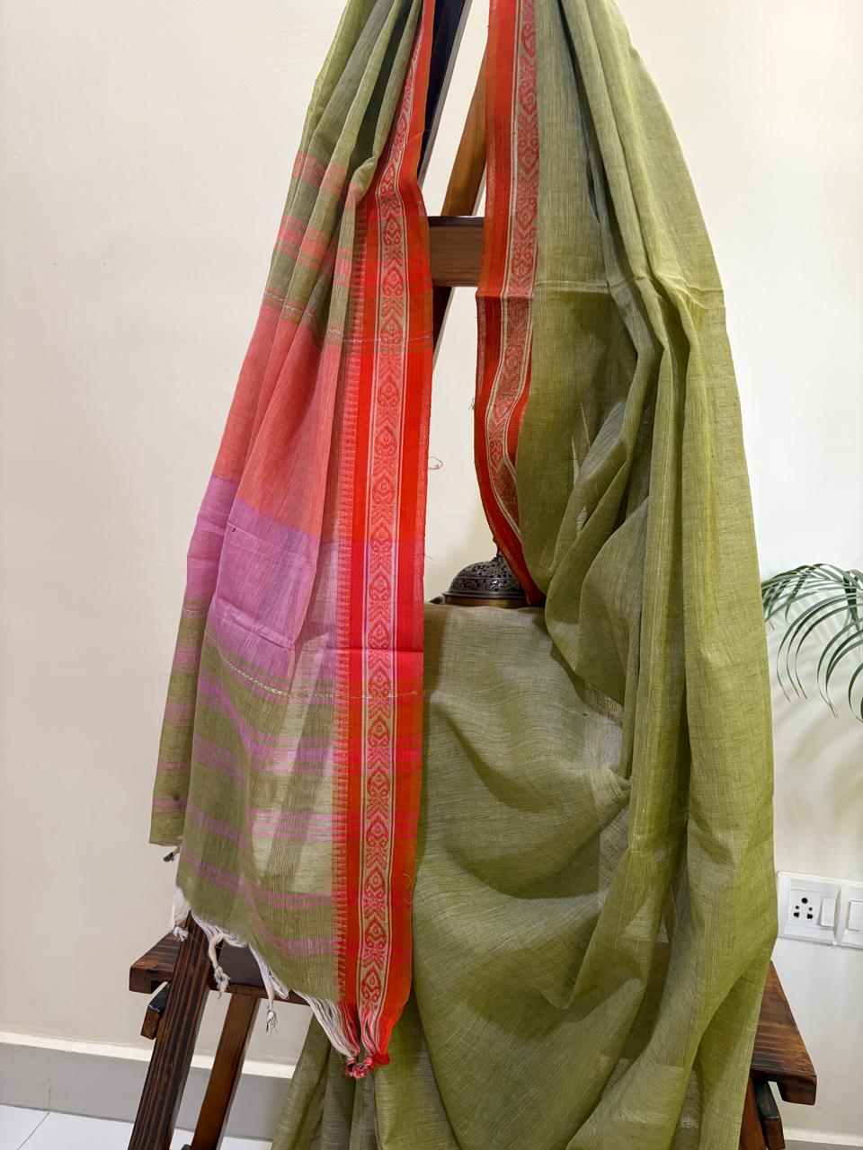 Handwoven Pure Bengal Cotton Saree - Tea Green