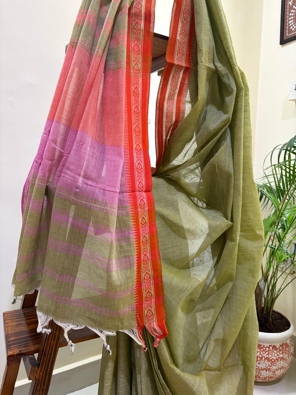 Handwoven Pure Bengal Cotton Saree - Tea Green