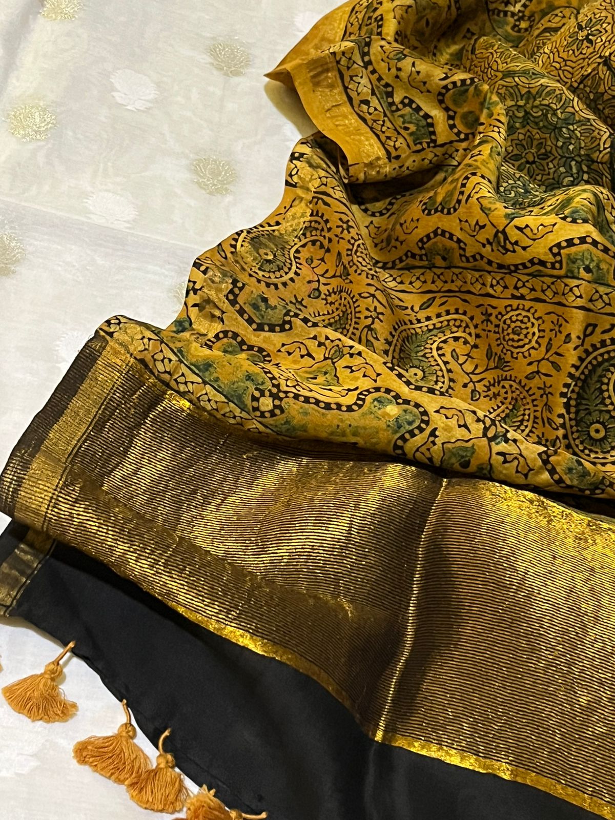 Chanderi Handwoven Banarasi Kurta With Buttis With Chanderi Handblock Ajrakh Dupatta- Off White With Yellow