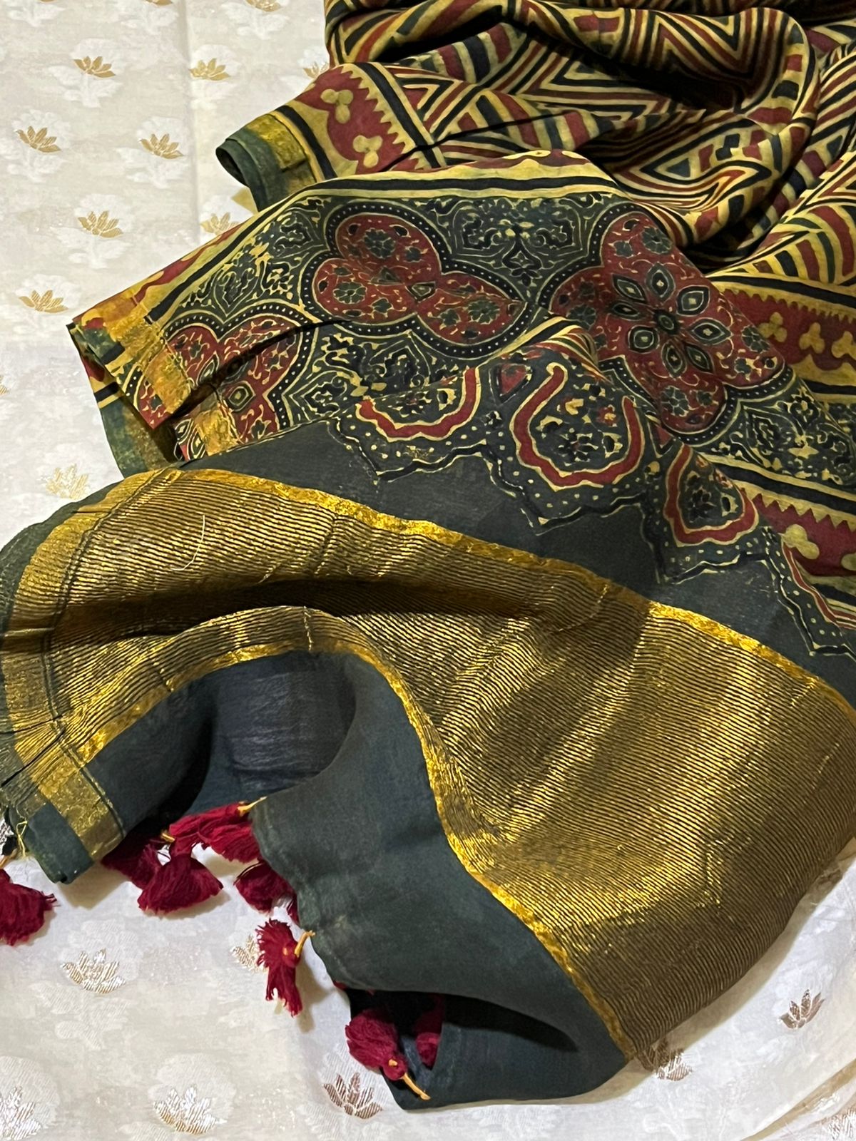 Chanderi Handwoven Banarasi Kurta With Buttis With Chanderi Handblock Ajrakh Dupatta- Off White With Green