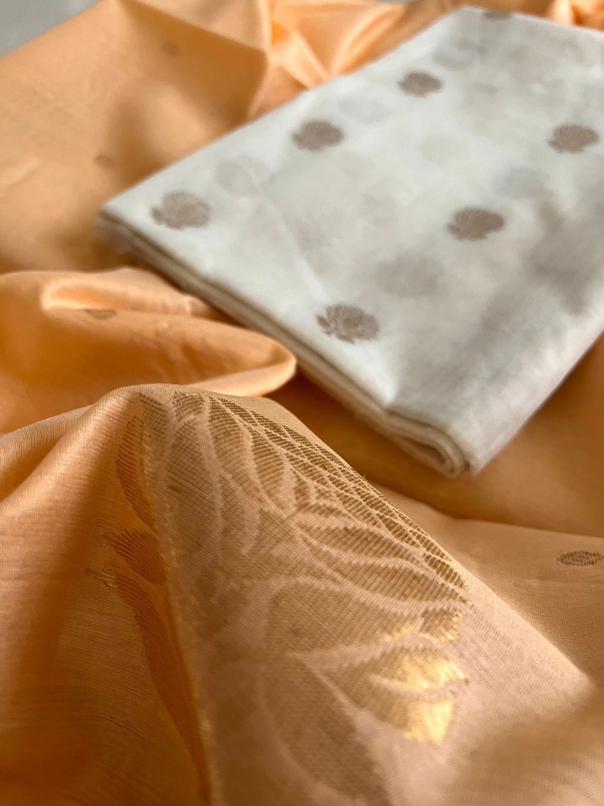 Pure Chanderi Charm - Chanderi Silk Handwoven Dupatta with Zari Butti with Chanderi Cotton Silk Kurta - Peach