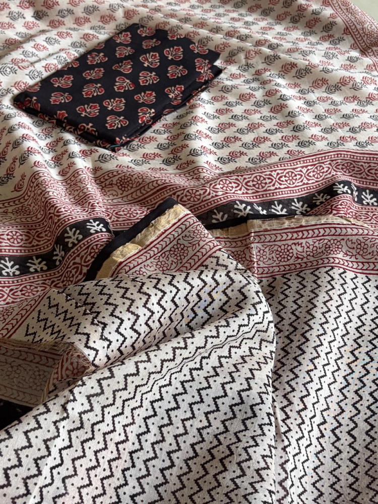 Image of Chanderi Silk Cotton Saree with Traditional Bagh Hand Block Print - Beige