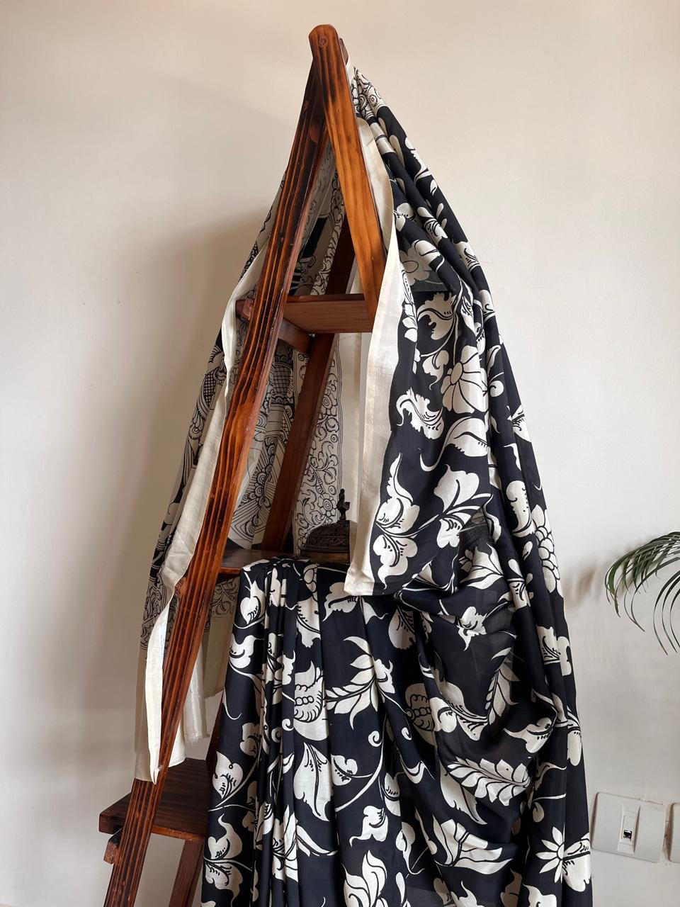 Chenoori Silk Hand Painted Kalamkari Saree - Rath Design