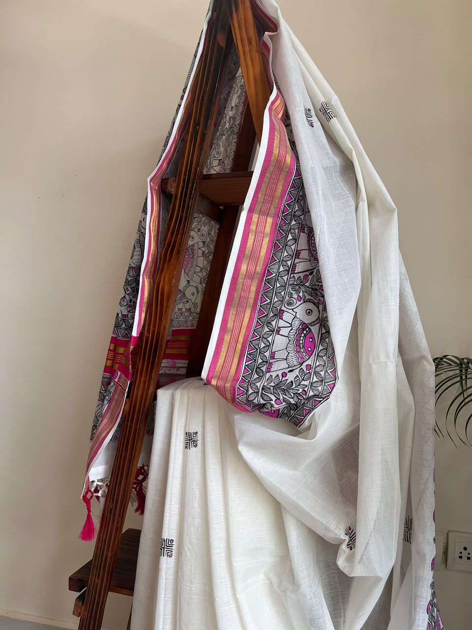 Madhubani Handpainted Fusion Kasavu Cotton Saree - Off White