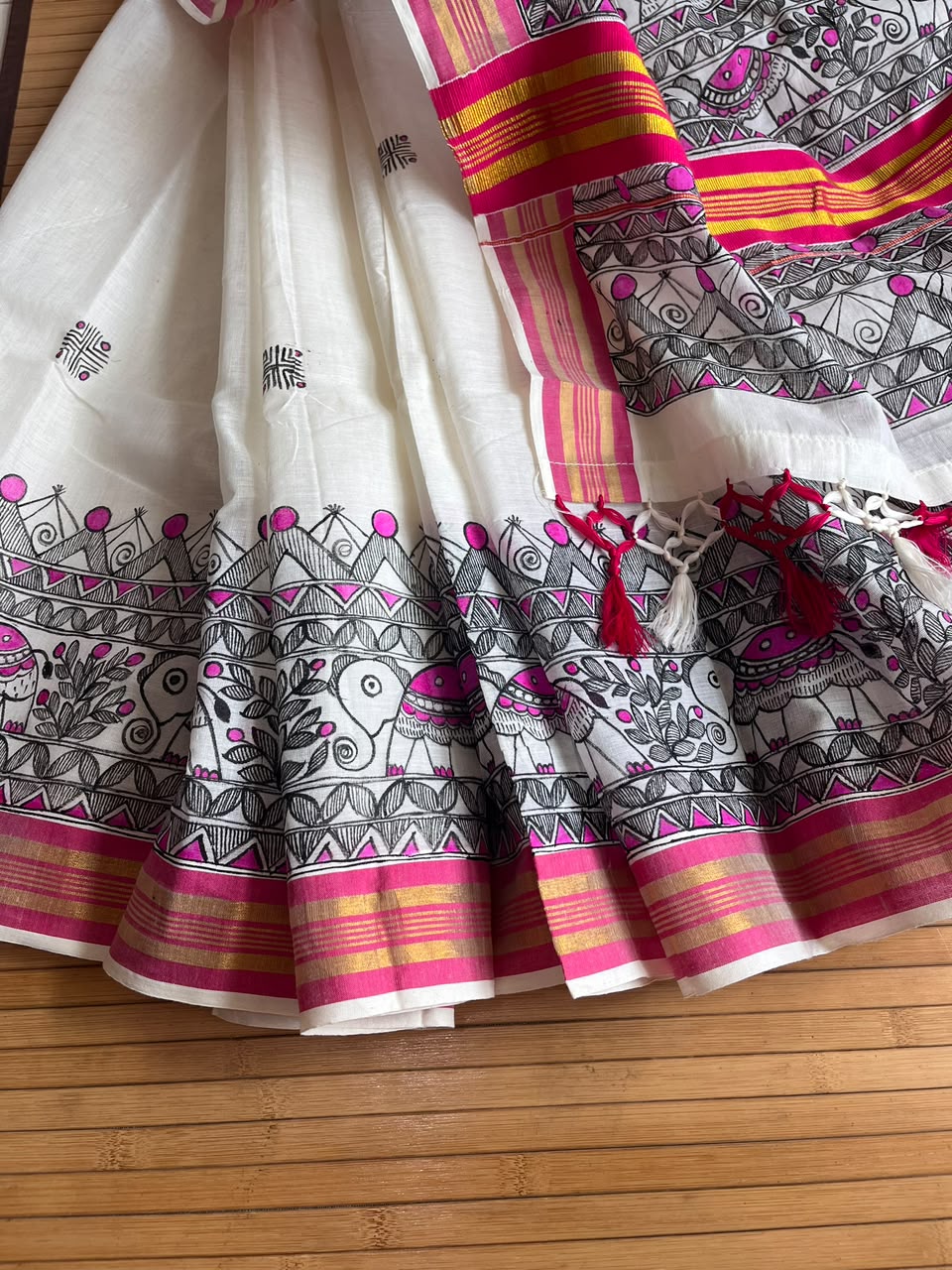 Madhubani Handpainted Fusion Kasavu Cotton Saree - Off White
