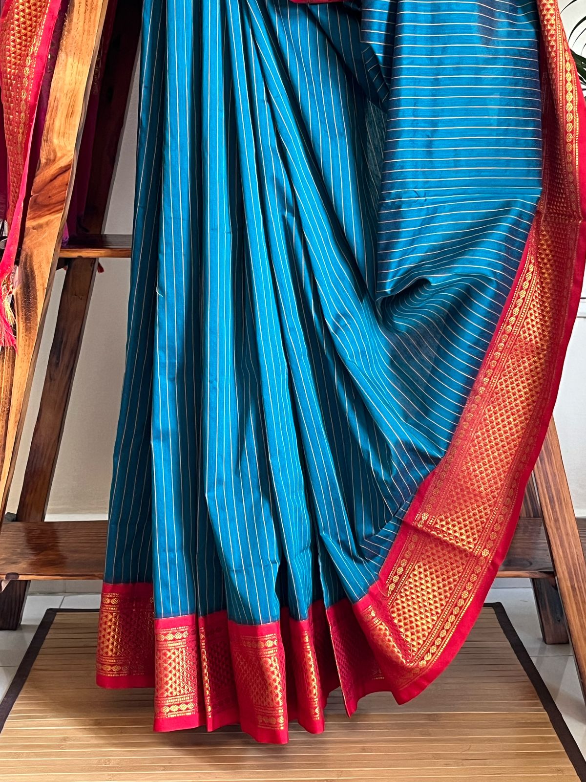Cotton Silk Handloom Sarees with Resham Weave - Azure Blue