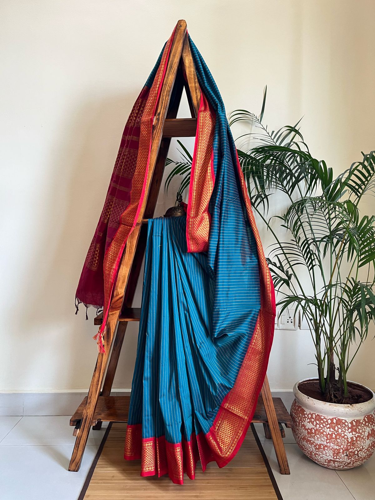 Cotton Silk Handloom Sarees with Resham Weave - Azure Blue