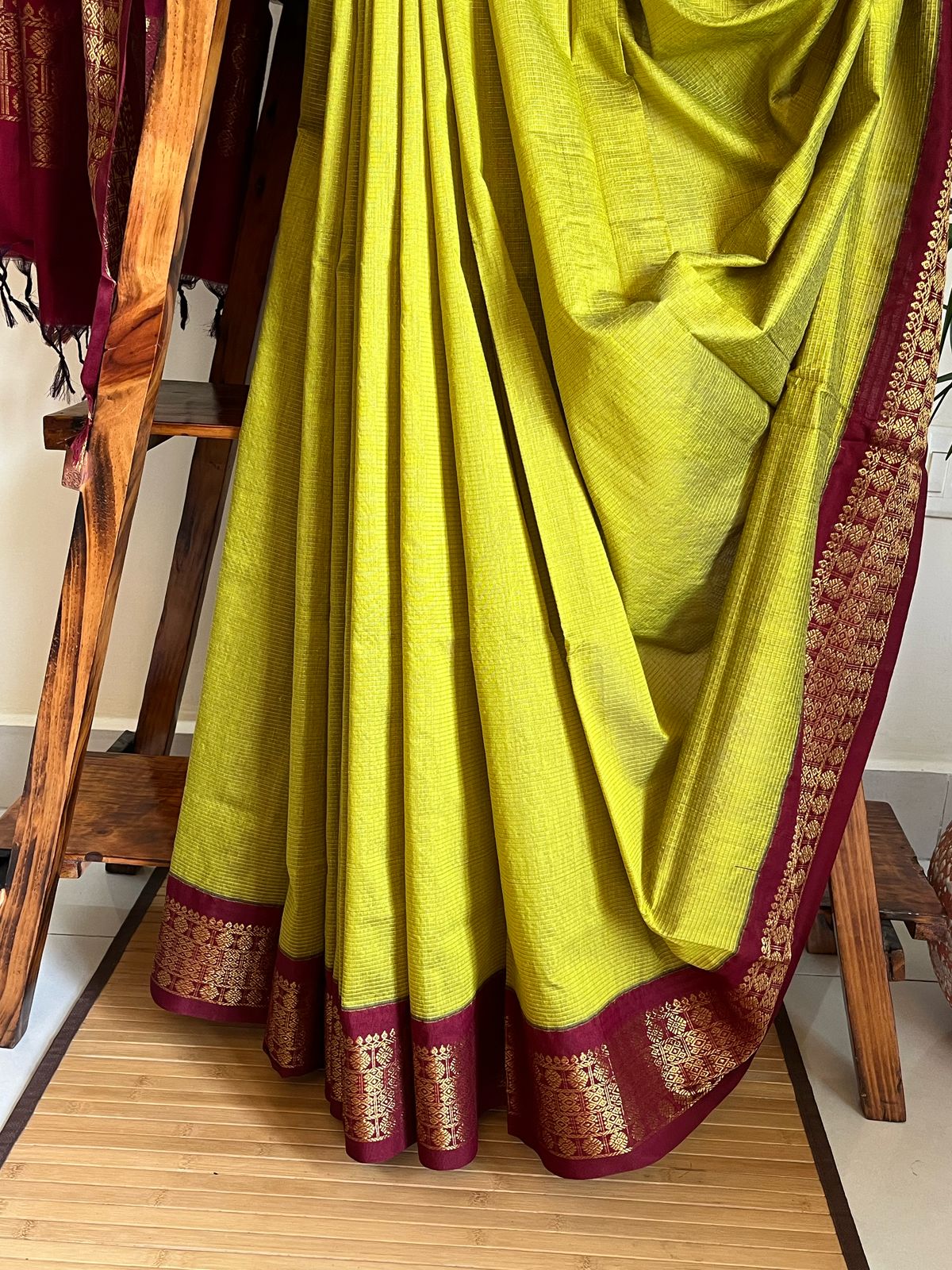 Cotton Silk Handloom Sarees with Resham Weave - Neon Green