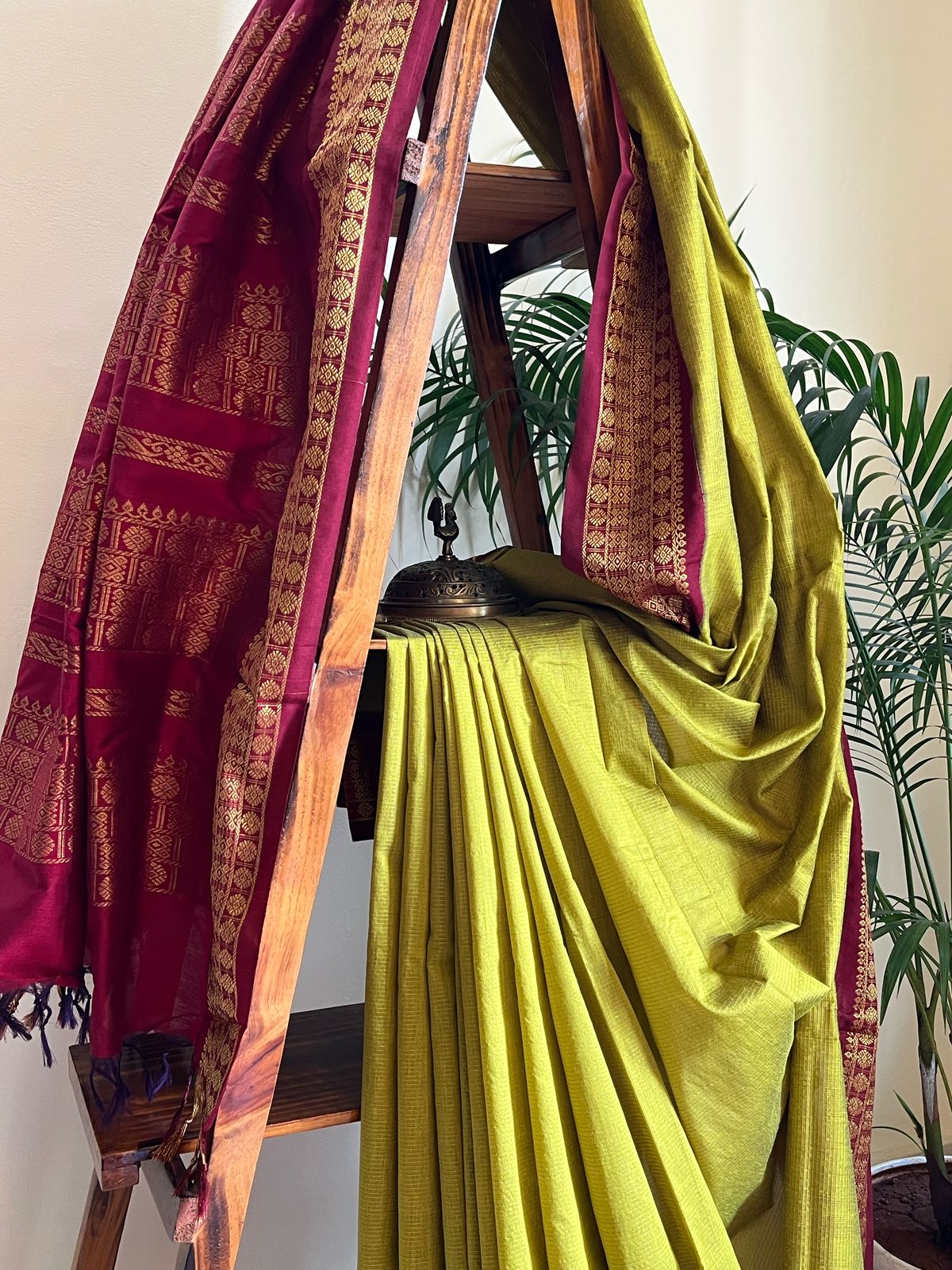 Cotton Silk Handloom Sarees with Resham Weave - Neon Green