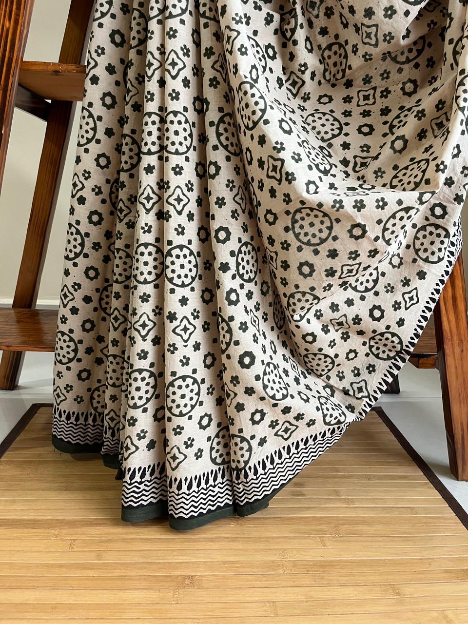 Pure Mul cotton sarees with handblock print - Off White with multicolour