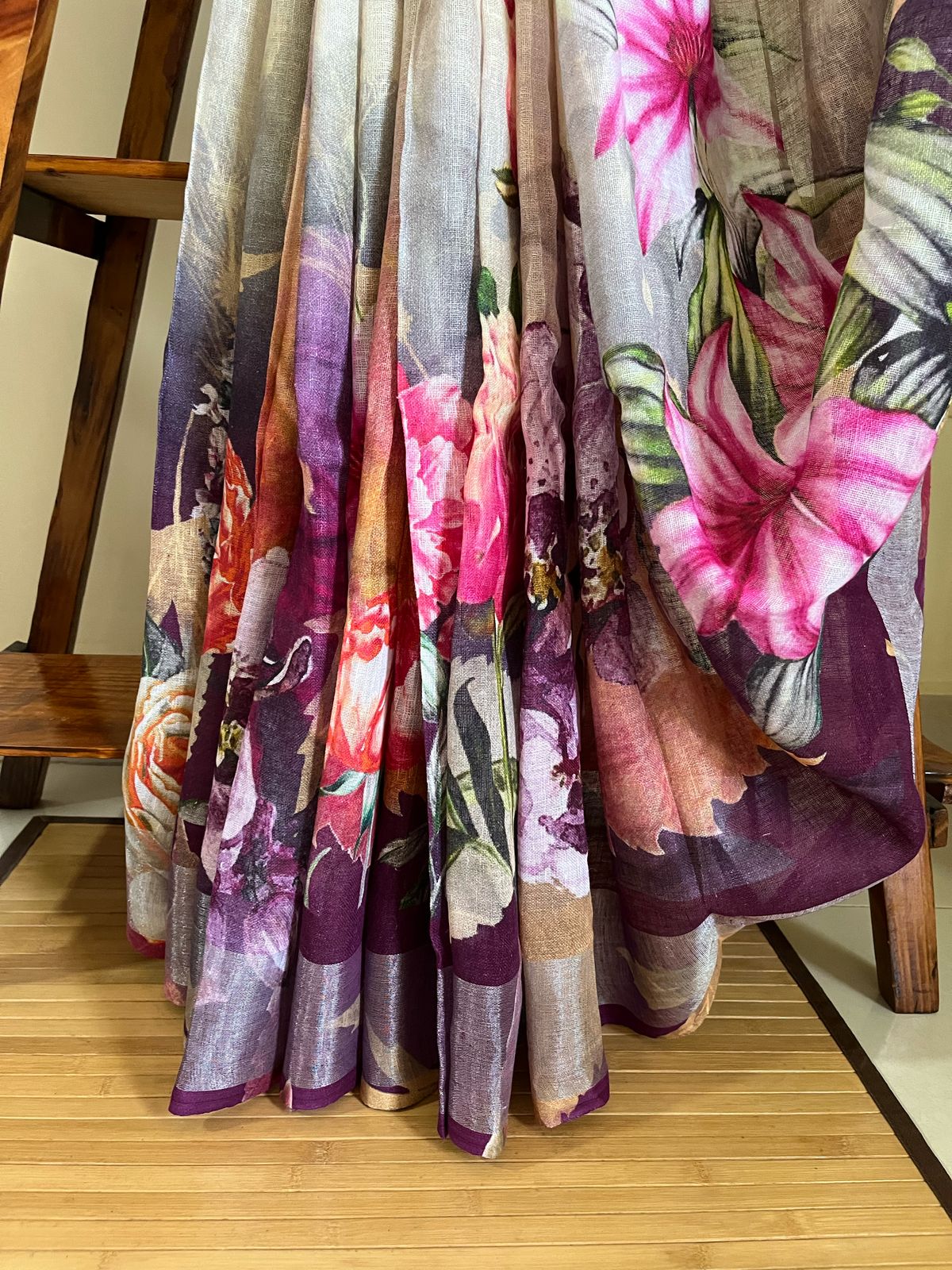 Pure Linen Woven Sarees - Beige