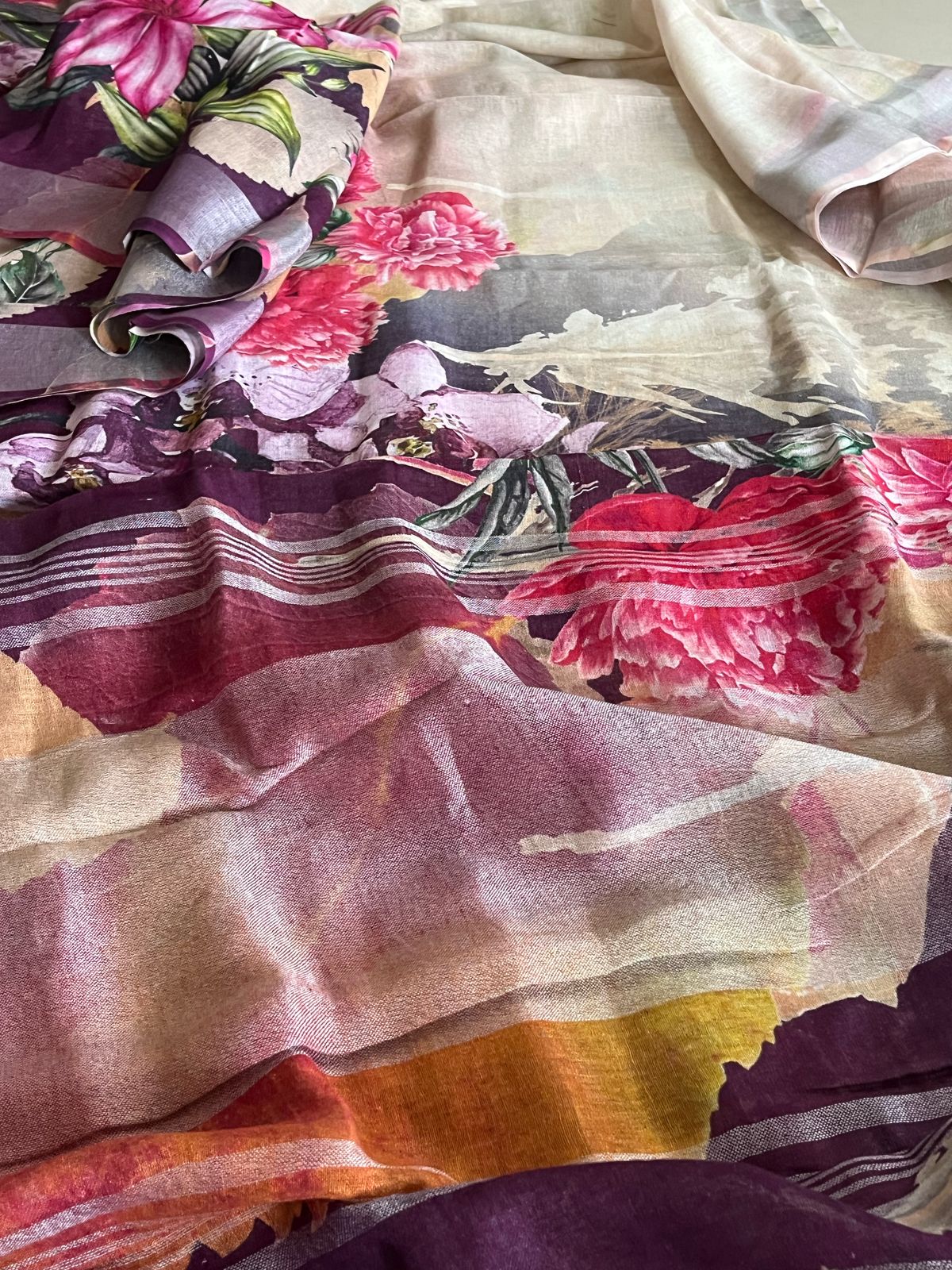 Pure Linen Woven Sarees - Beige