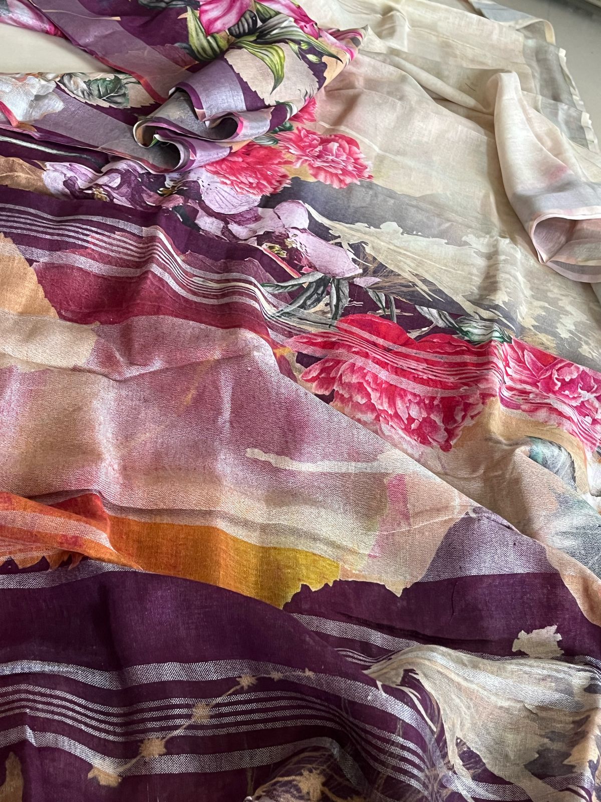 Pure Linen Woven Sarees - Beige