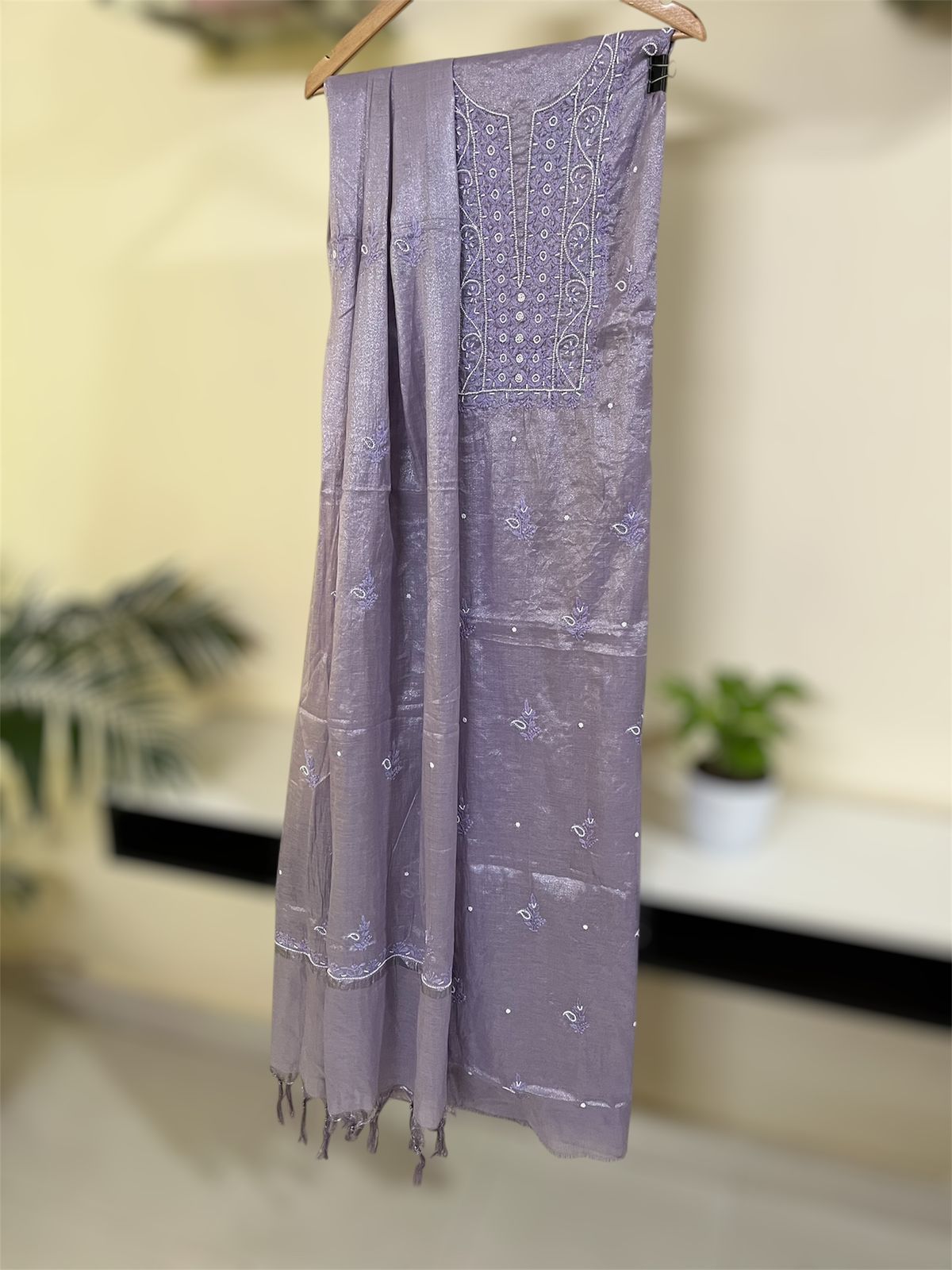 Exclusive Chanderi Tissue Chikankari Handwork Kurta Dupatta - Lilac Gleam