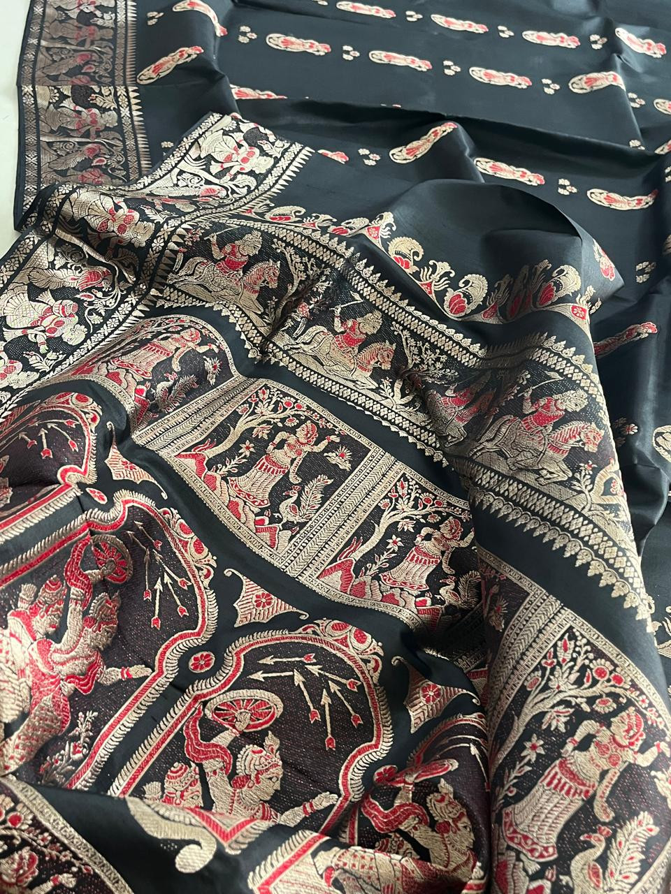 Exquisite Handwoven Pure Silk Baluchari saree - Black