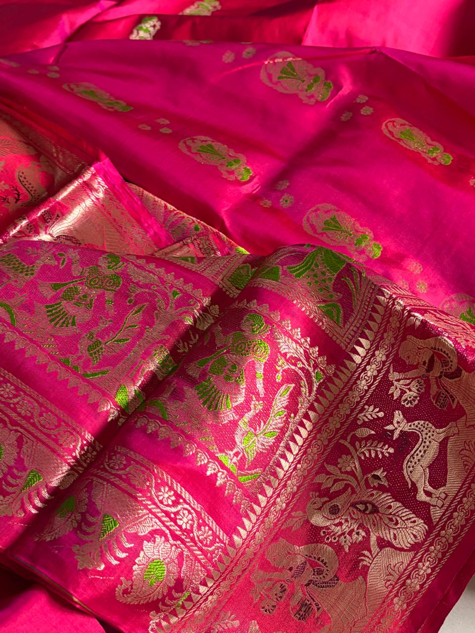 Handloom Swarnachari Silk Saree Magenta Pink with Traditional Woven Pallu