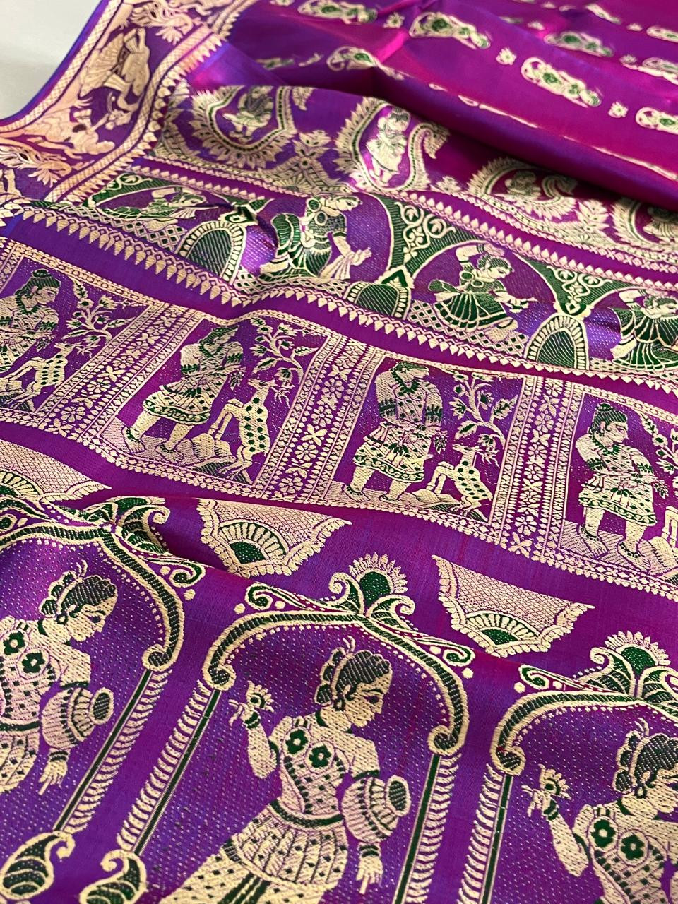 Exquisite Handwoven Pure Silk Swarnachari saree - Purple