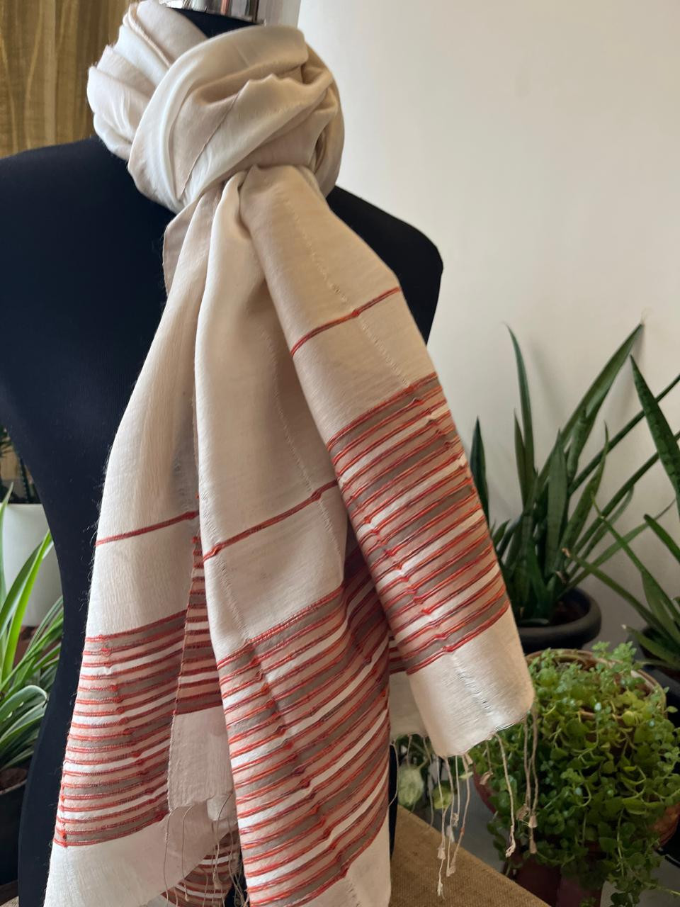 Gorgeous Woven Silk Wool Stole - Ivory White