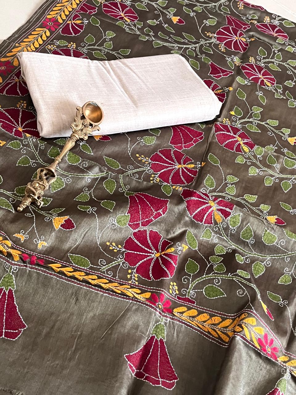 Hand Embroidered Kantha Silk Dupatta with Silk Kurta - With Off White Kurta
