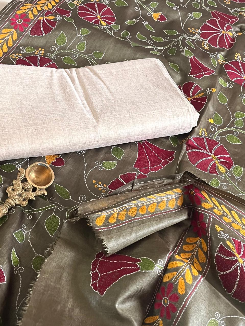 Hand Embroidered Kantha Silk Dupatta with Silk Kurta - With Off White Kurta