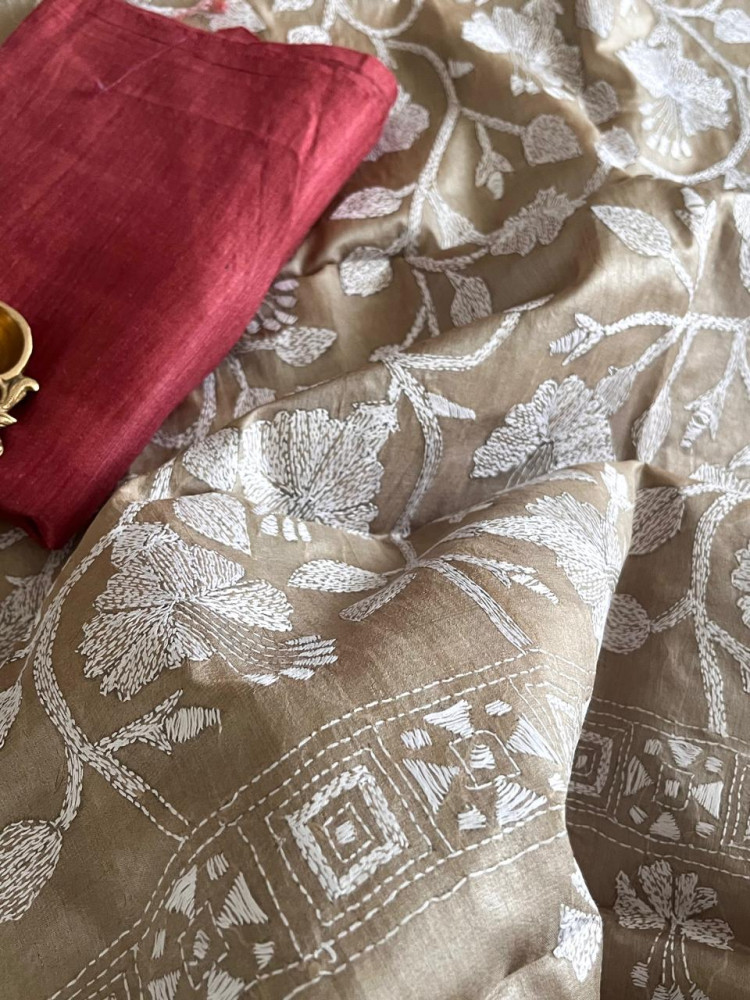 Image of Hand Embroidered Kantha Silk Dupatta with Silk Kurta - With Red Kurta