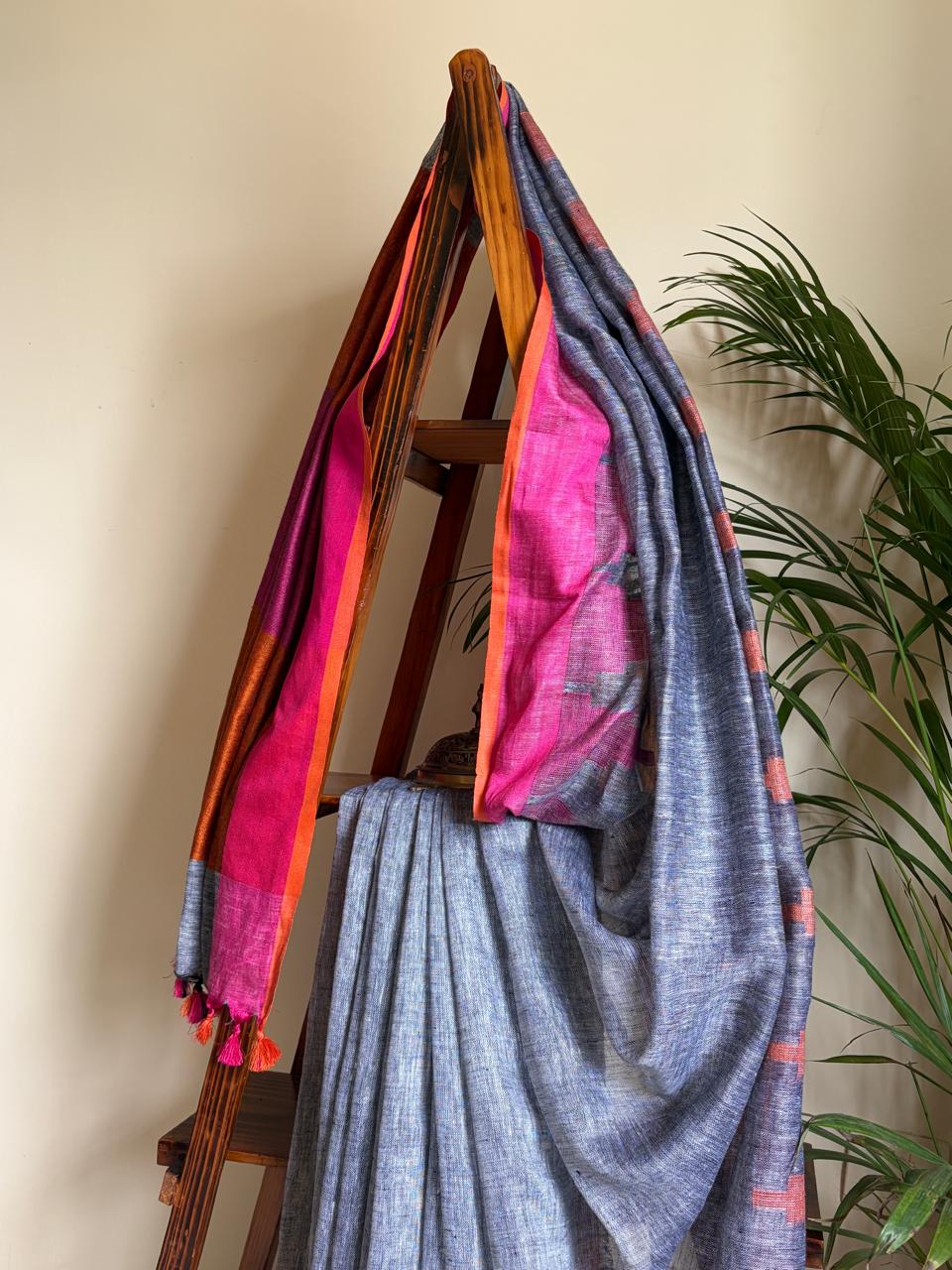 Handwoven Linen Saree with tassels and Temple Border - Grey