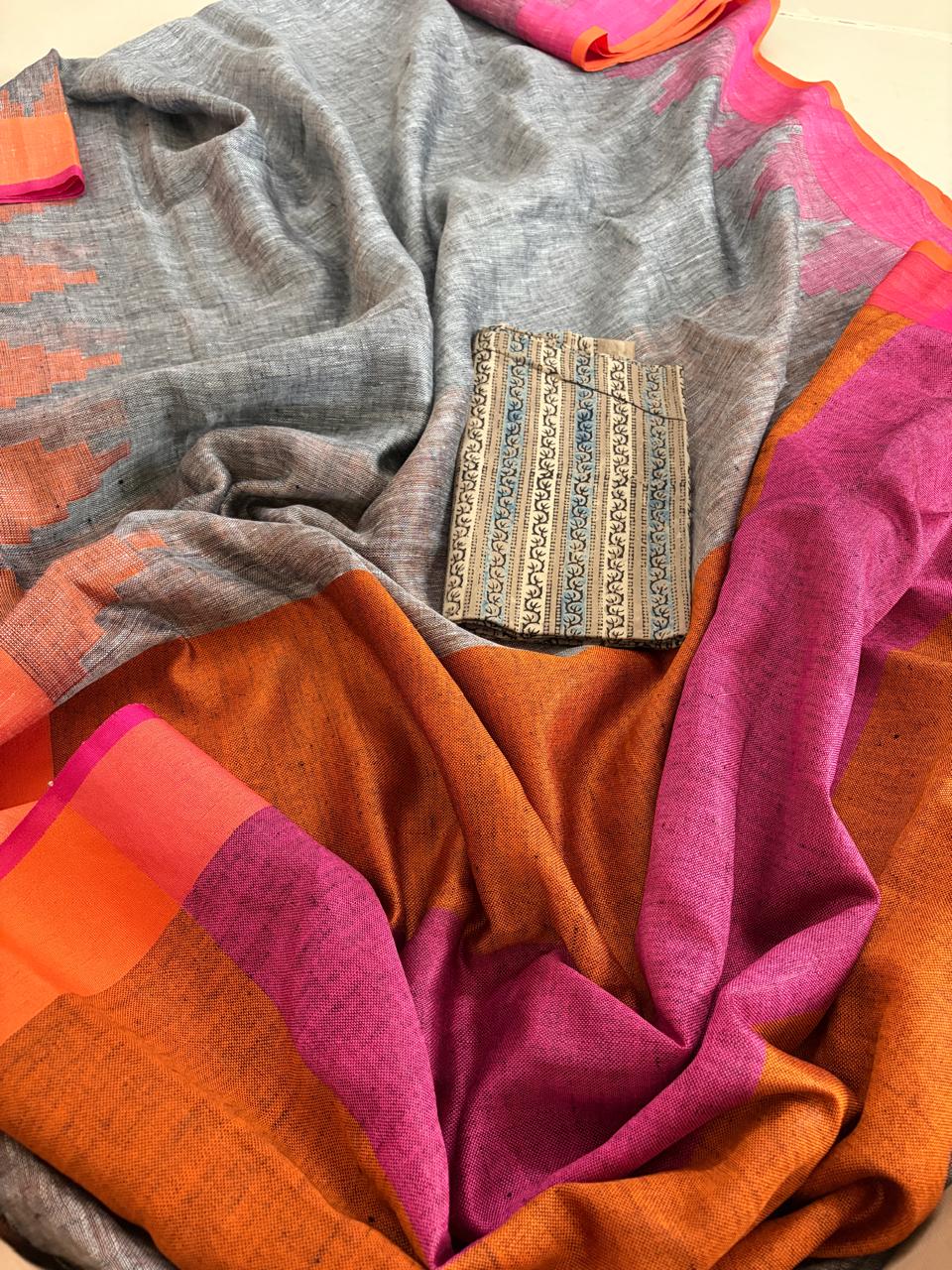 Handwoven Linen Saree with tassels and Temple Border - Grey
