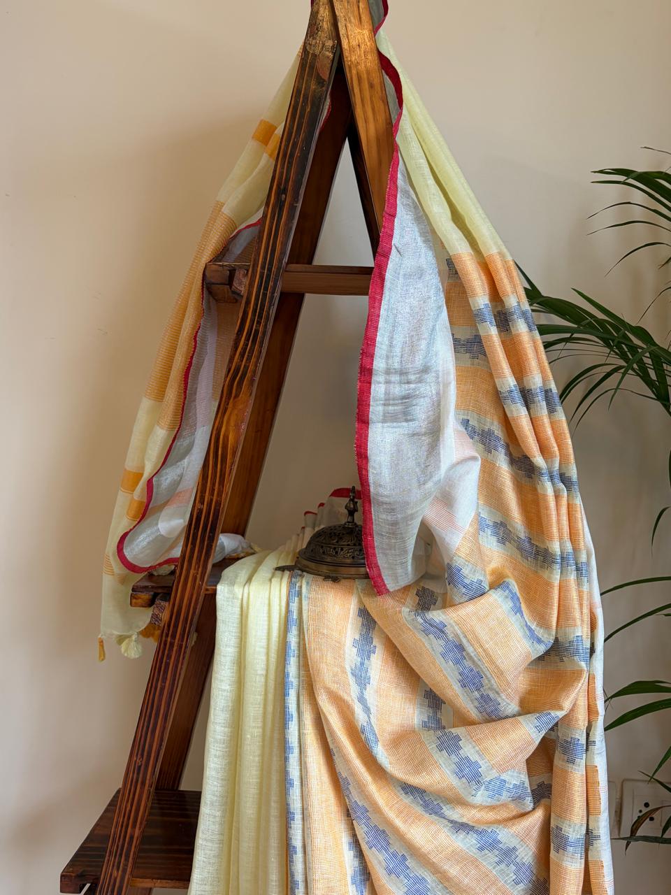 100 Handwoven Linen saree with tassels - Pastel Yellow