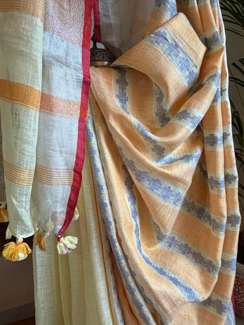 100 Handwoven Linen saree with tassels - Pastel Yellow