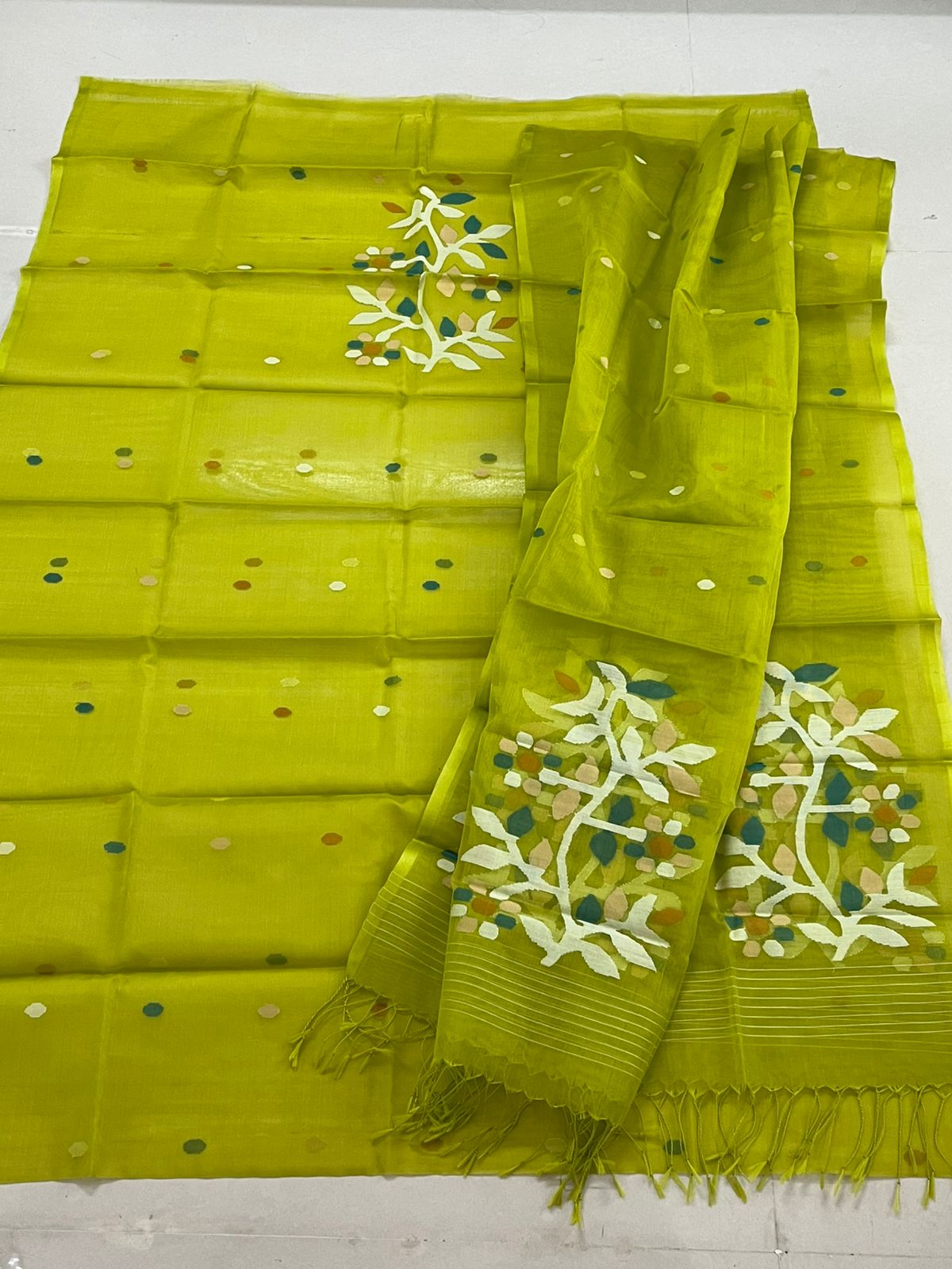 Handwoven Pure Silk Jamdani Kurta Dupatta Sets- Vibrant Lime Green