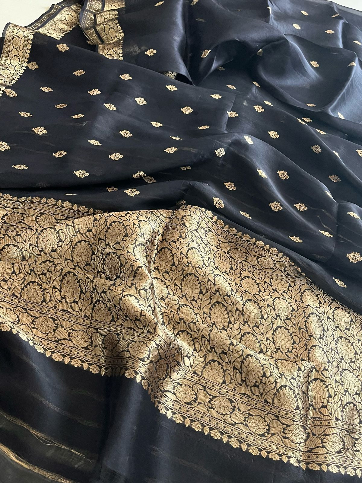 Kora Banarasi Pure Organza Handwoven Silk Saree with Kadwa Buttis - Black