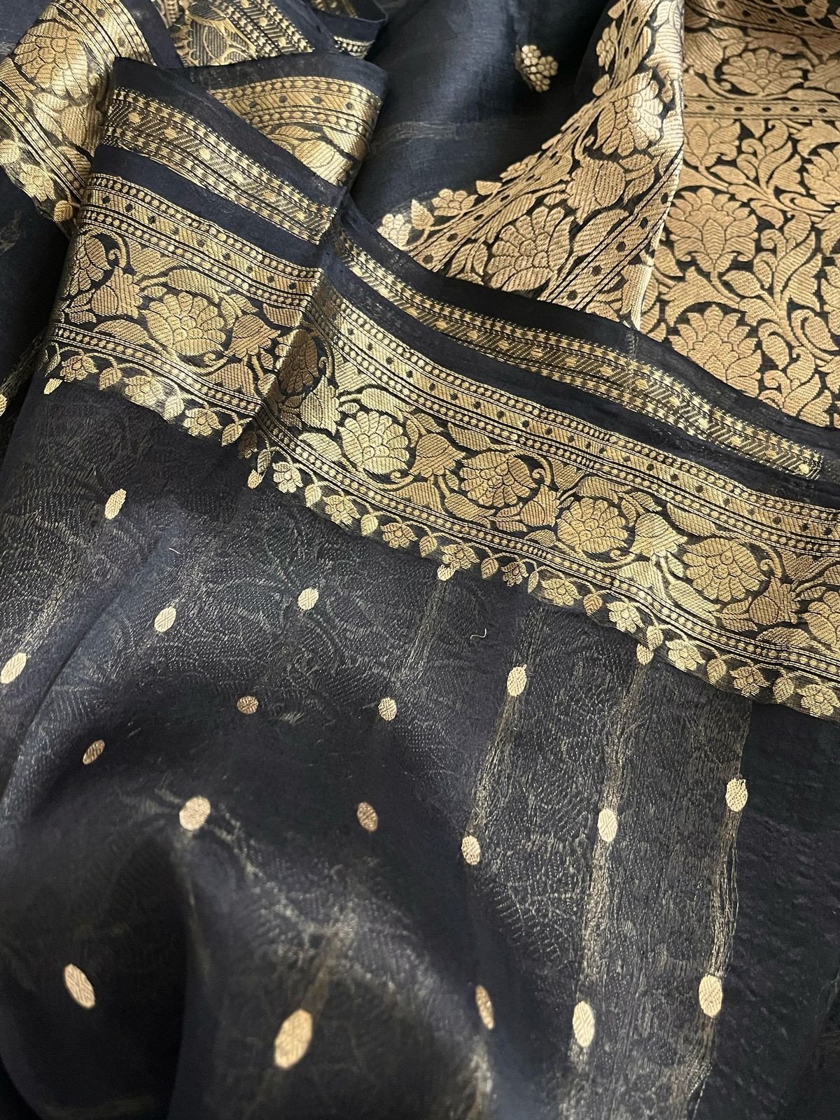 Kora Banarasi Pure Organza Handwoven Silk Saree with Kadwa Buttis - Black