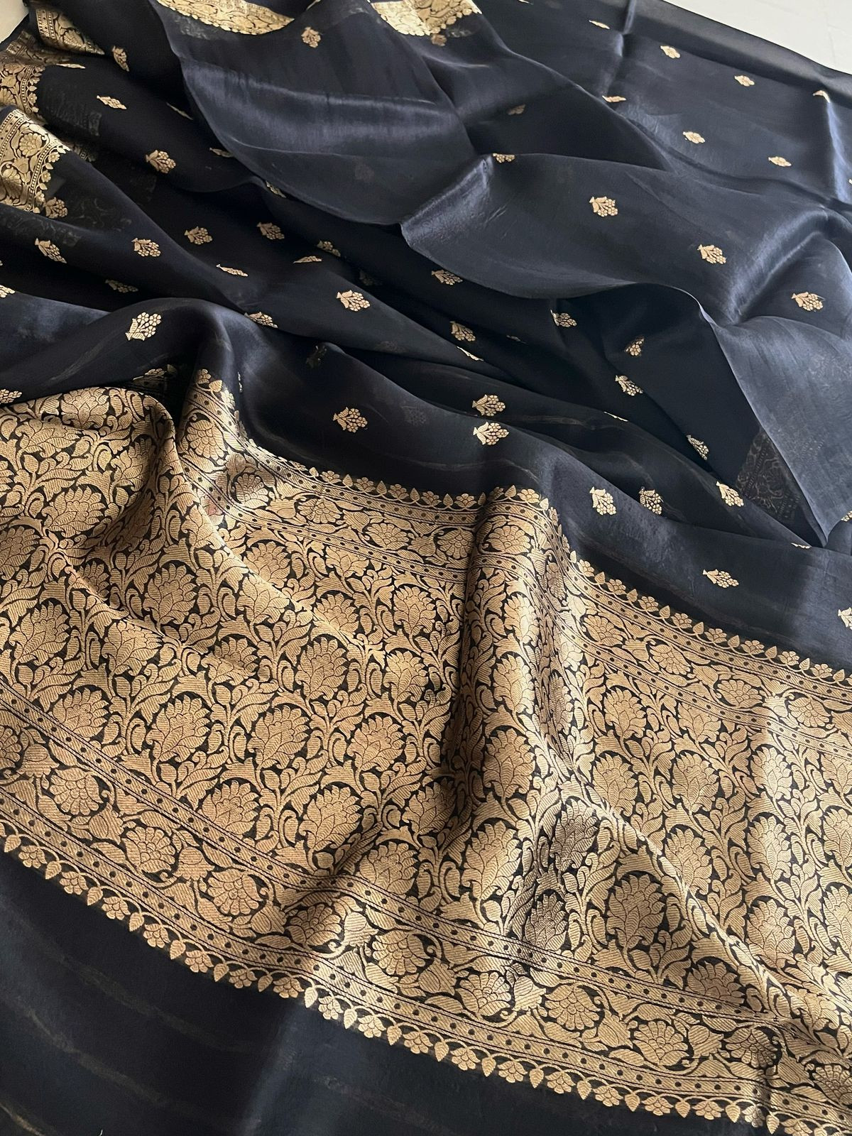 Kora Banarasi Pure Organza Handwoven Silk Saree with Kadwa Buttis - Black