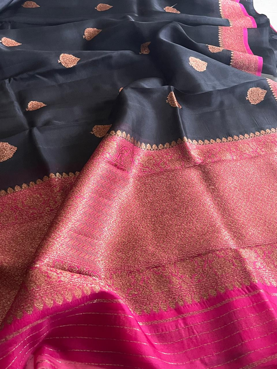 Kora Banarasi Pure Organza Handwoven Silk Saree with Kadwa Buttis - Black